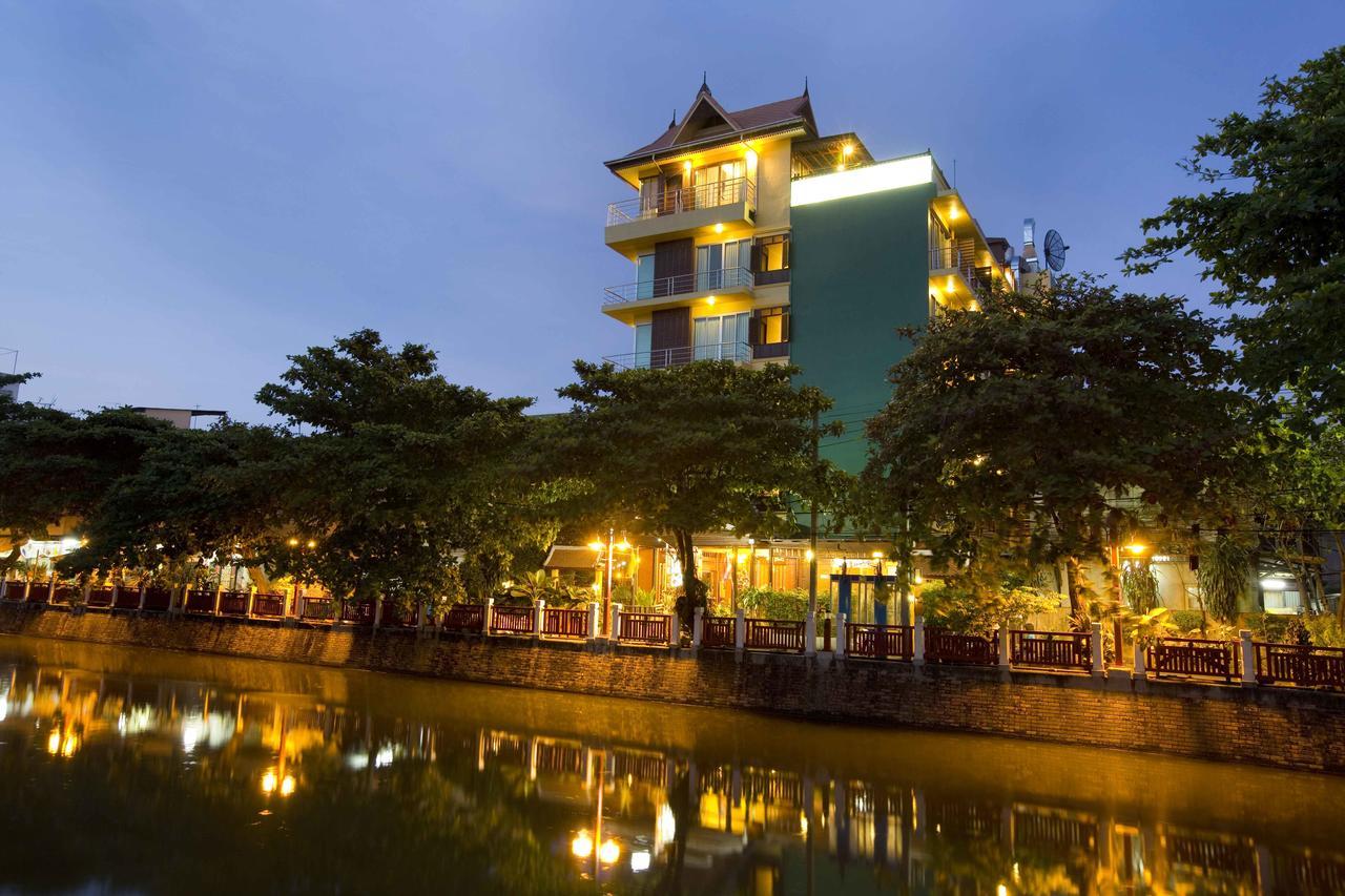 Lamphu Tree House Boutique Hotel Bangkok Exterior photo